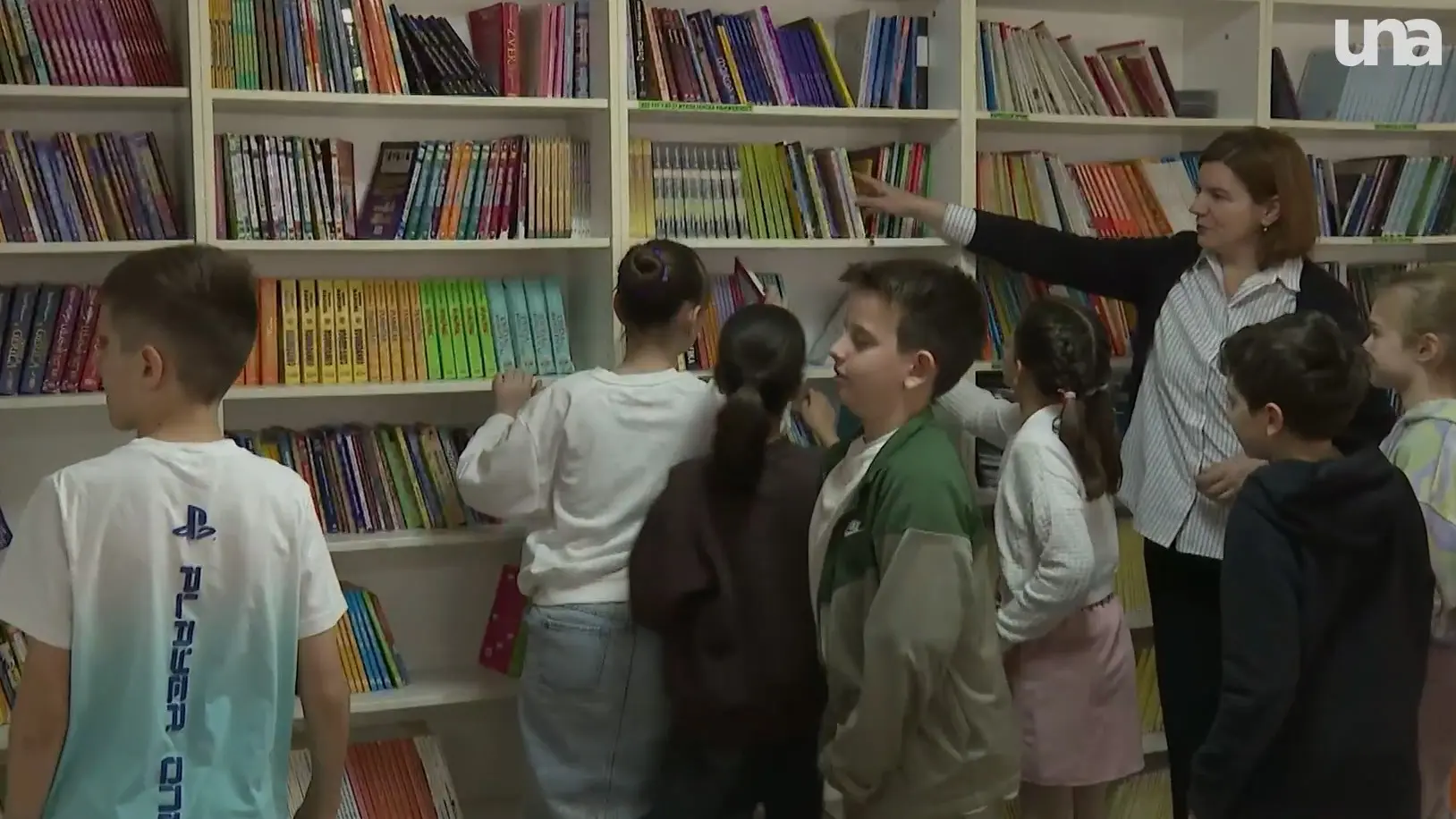 biblioteka os drinka pavlovic osnovna skola citanje knjiga skolarci djaci đaci una-69cec08507fae.webp