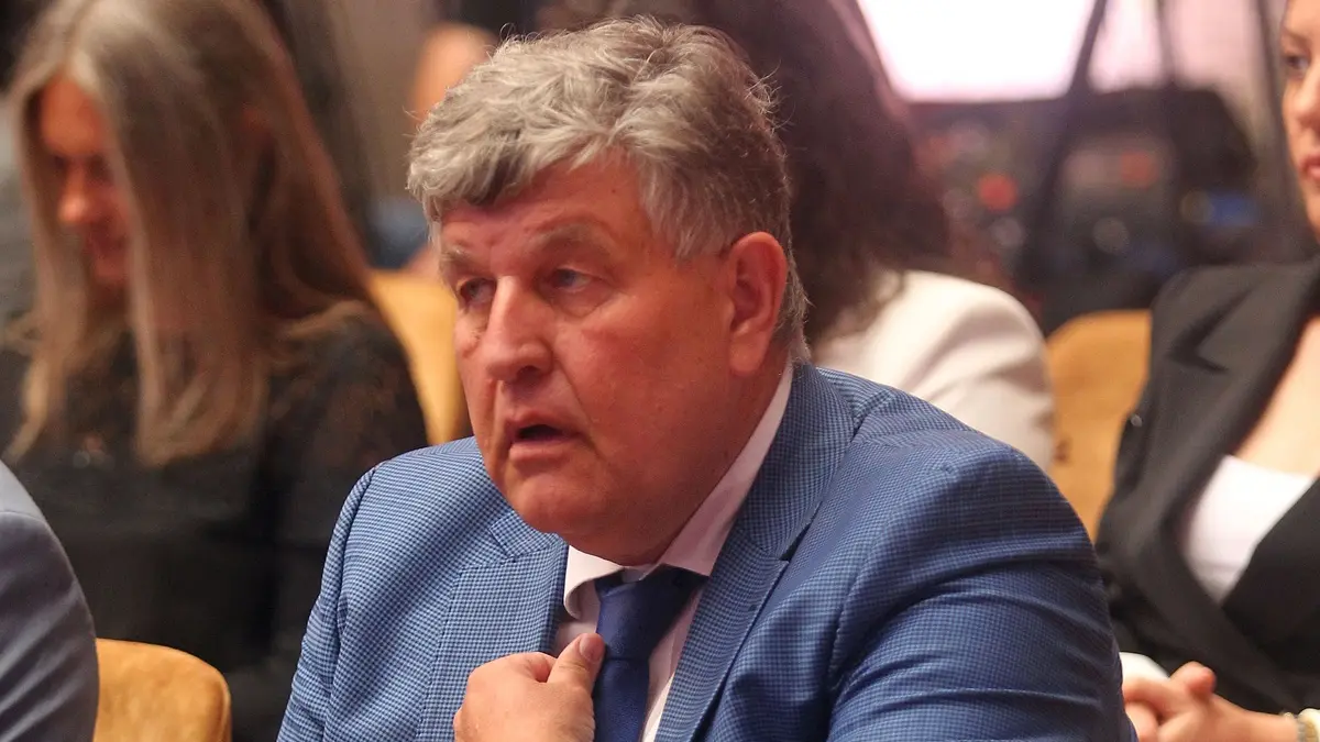 dejan nedic A.K.ATAImages-69d8fab4a6664.webp