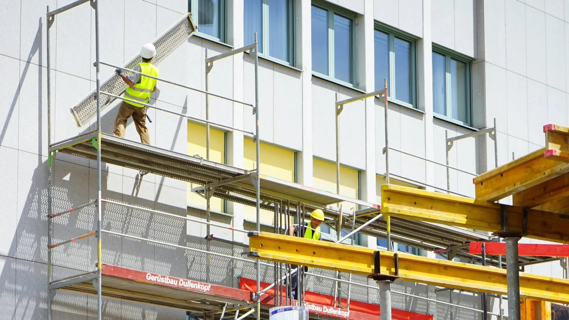 gradilište zgrada kuća majstori fasada Pixabay Ilustraicija-69ef19779b18e.webp