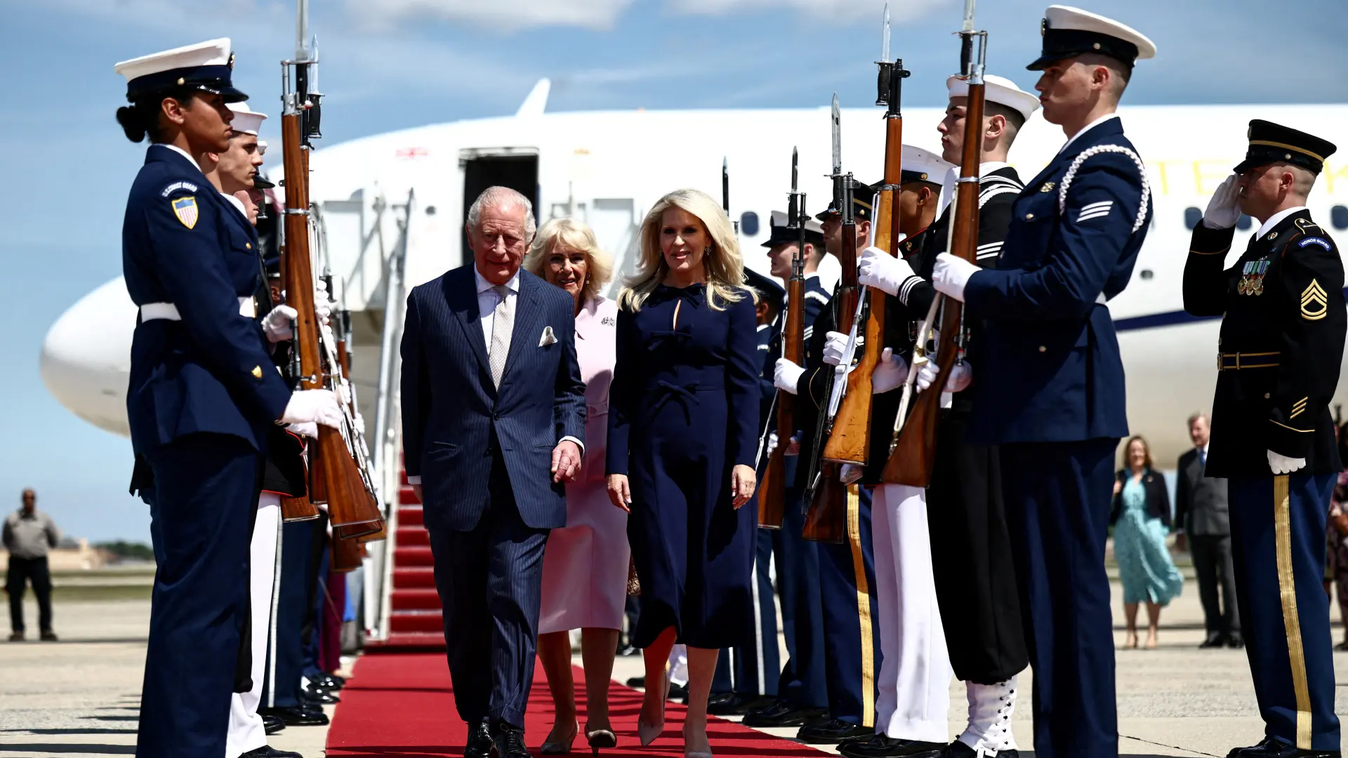 kralj čarls i kraljica kamila Henry NichollsPool via REUTERS-69efbc5487fc8.webp