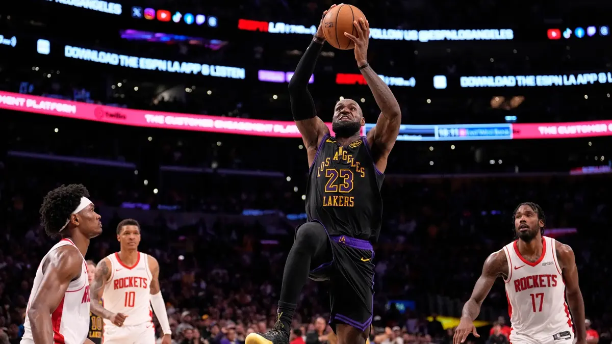 lebron dzejms AP PhotoMark J. Terrill-69e87d39e74ae.webp