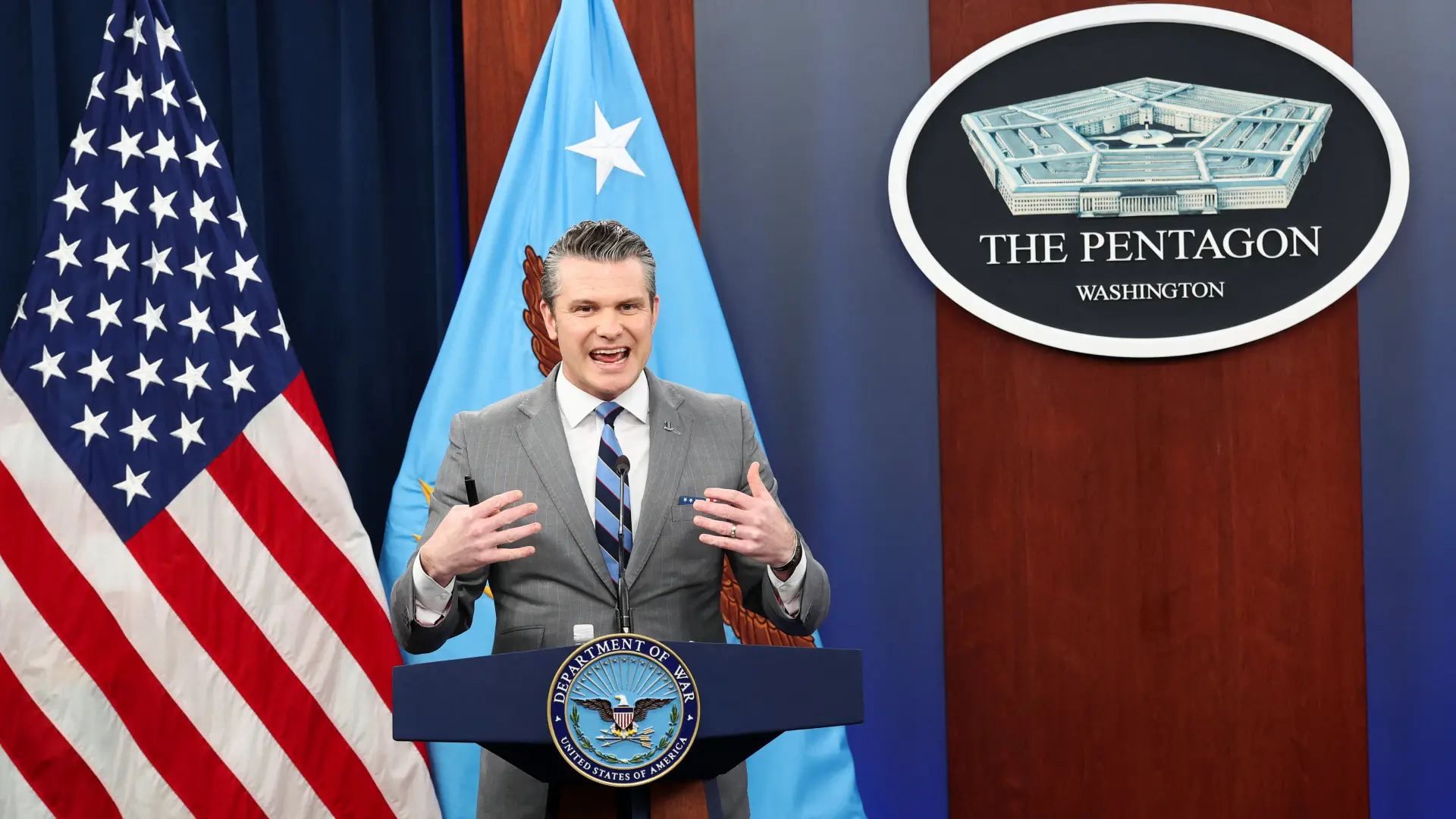 pit hegset REUTERSKevin Lamarque-69eb6438b9eaa.webp