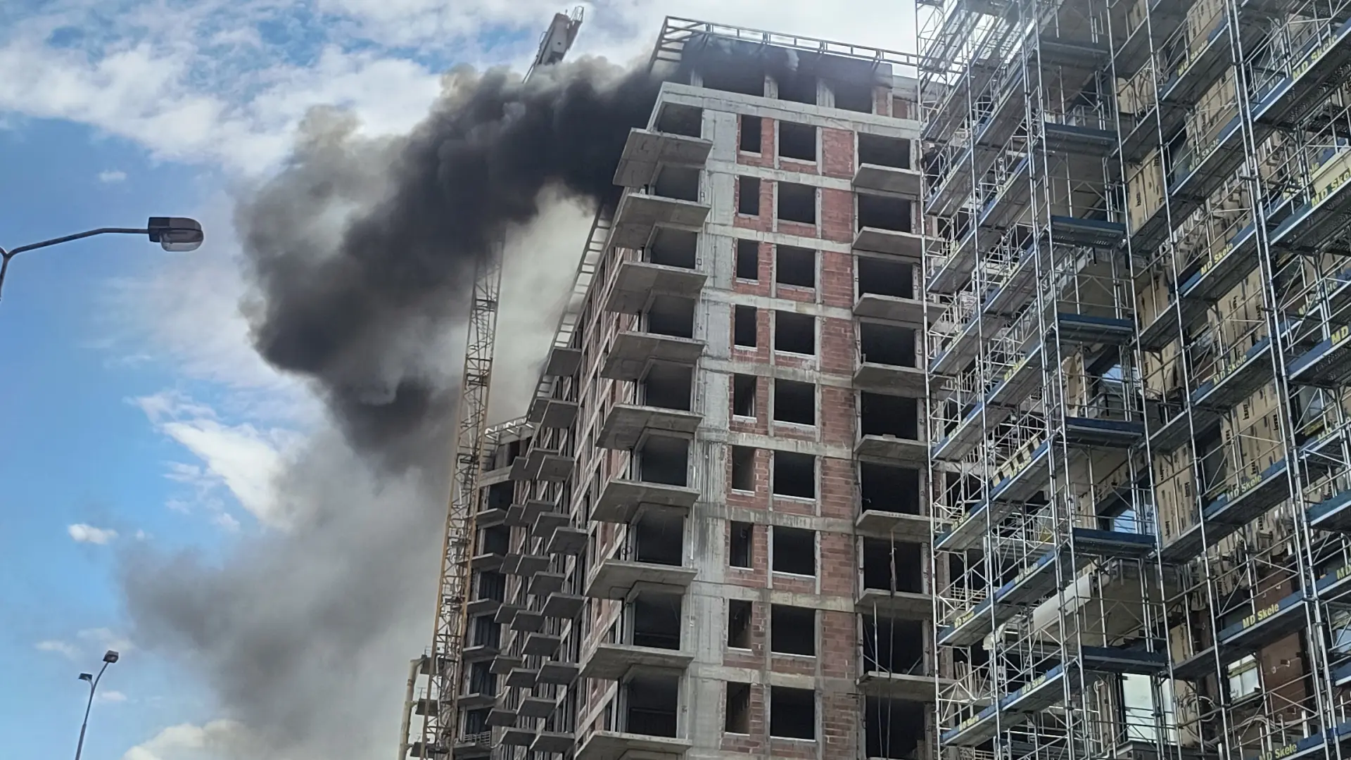 požar gradilište Čukarička padina TANJUG ALEKSANDAR ĐORĐEVIĆ (3)-69e8c784c1e4e.webp