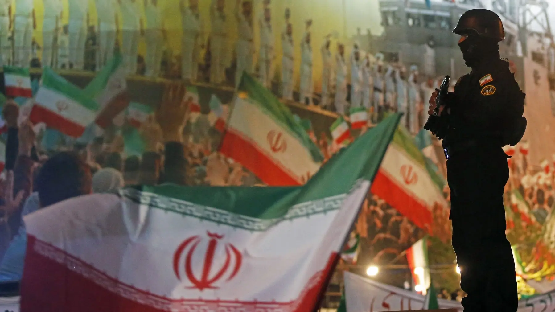 profimedia-1087808804 iran zastave vojnik iranski vojska-69ceb859a6d79.webp