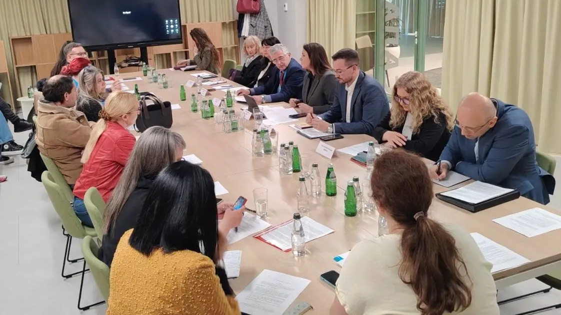 roditelji negovatelji TANJUG MINRZS-69e7bfb1a7a2b.webp