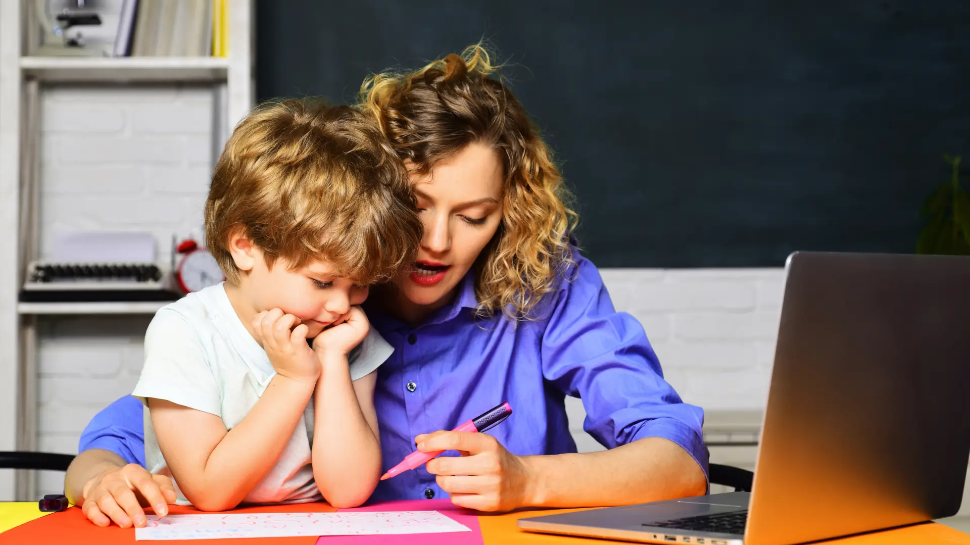 shutterstock, deca, dete, roditelji-69ce21365f8bd.webp