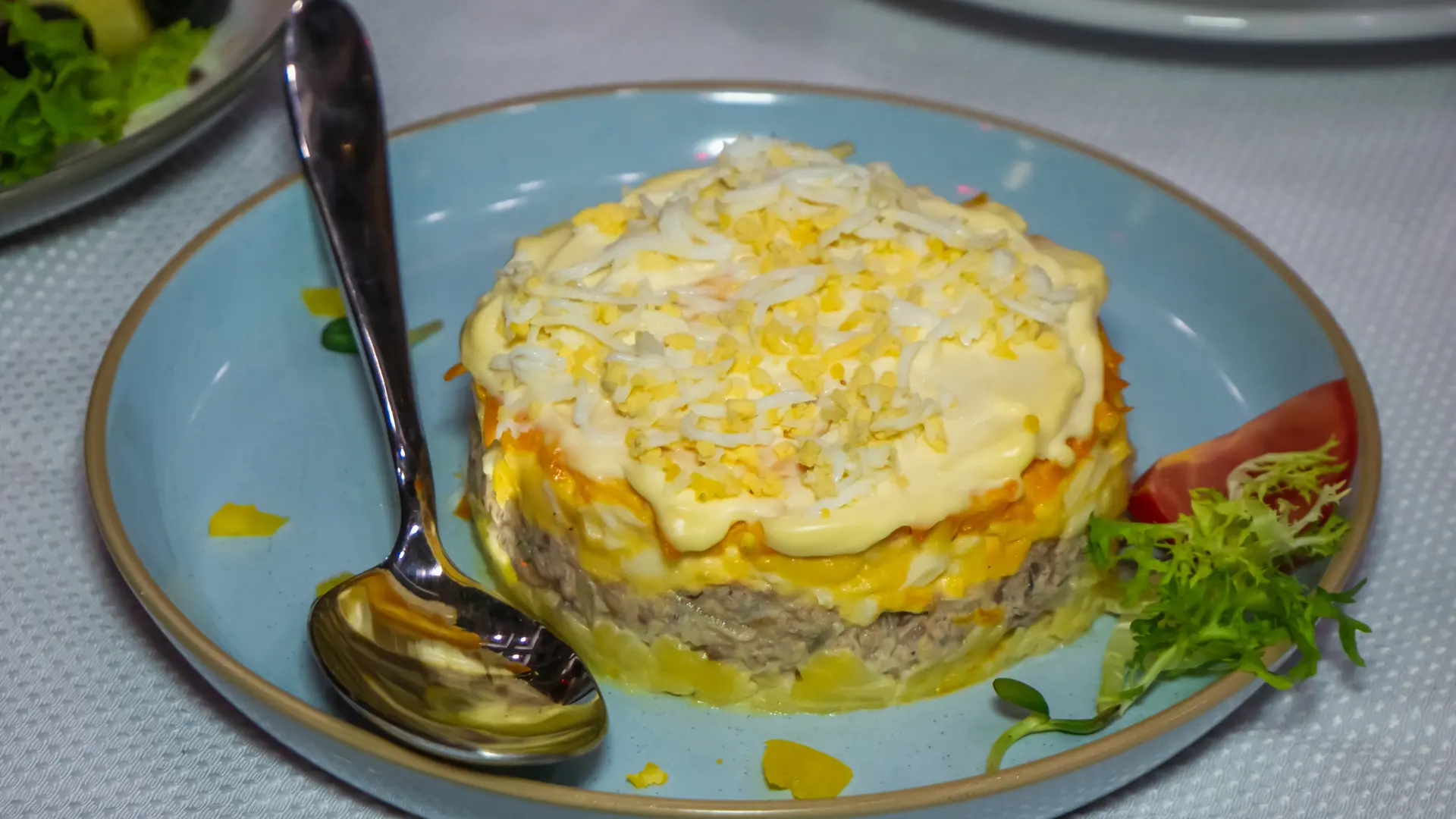 shutterstock_2105119559 mimoza salata-69de2da3acb8e.webp