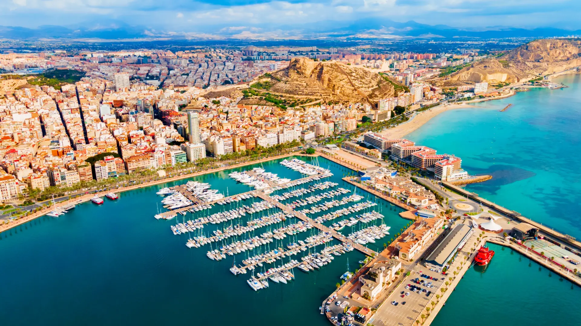 shutterstock_2357613687 alicante alikante španija-69d521efbd1fc.webp
