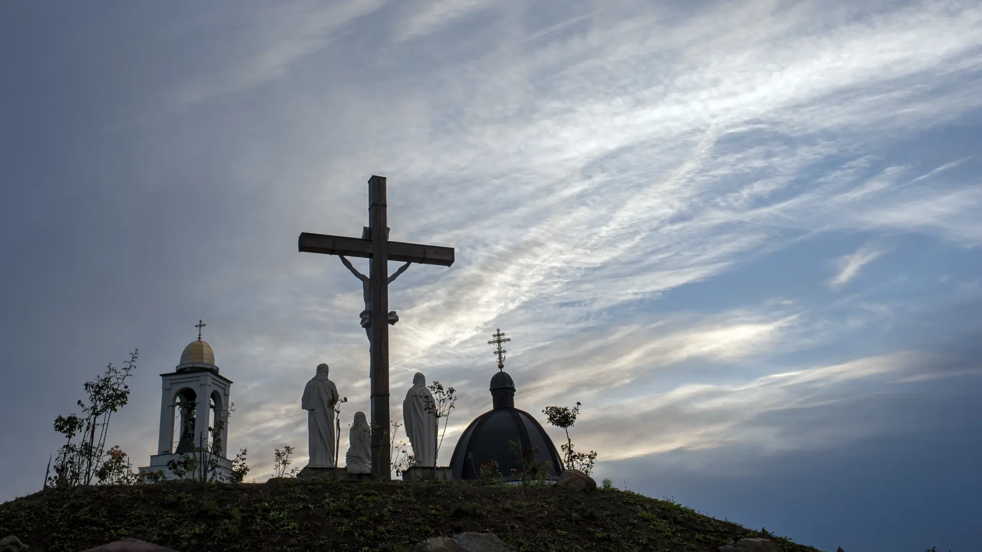 shutterstocl, veliki petak katolički, katolici, katolička crkva, katolički uskrs-69cf5d68d6637.webp