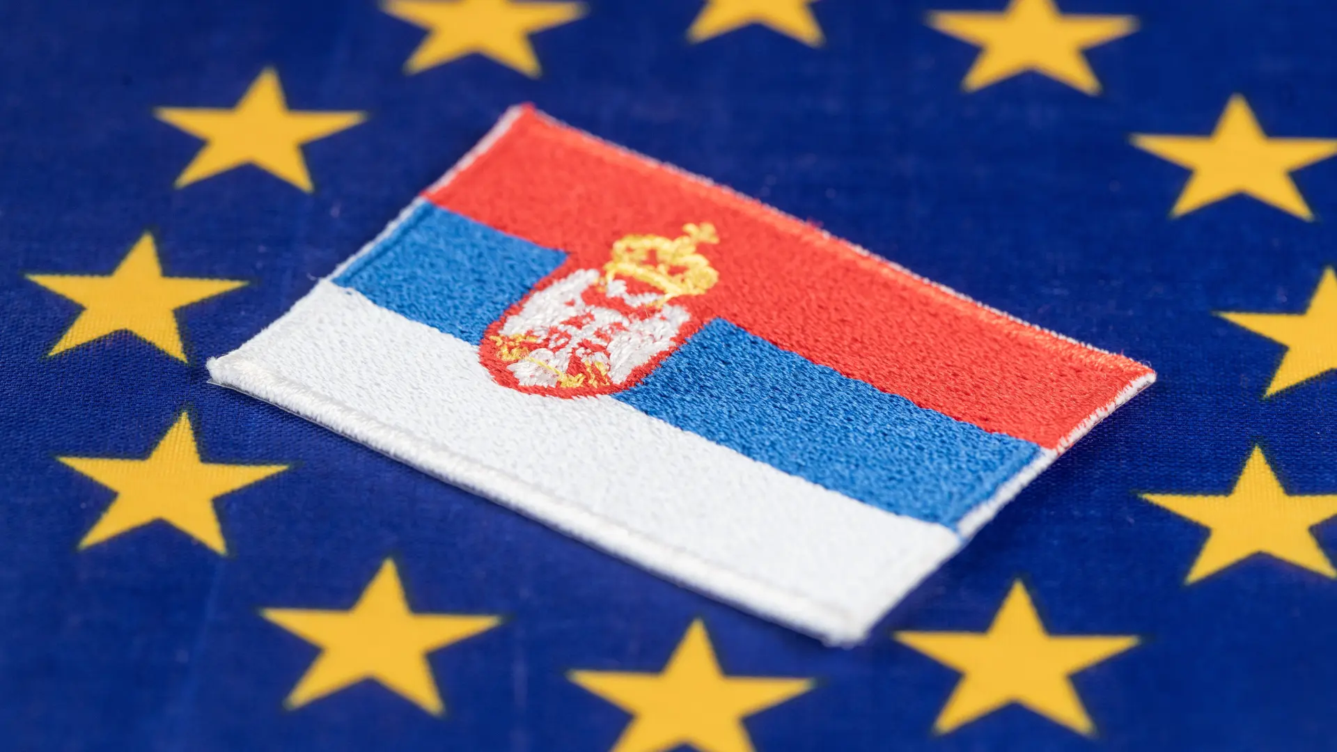 srbija evropska unija shutterstock_2481116547-69dce6b8355e1.webp