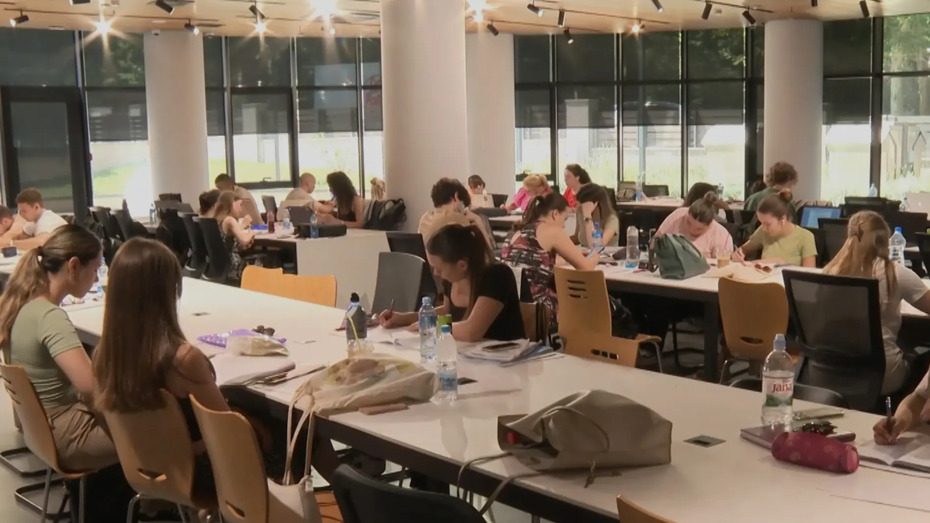 studenti fakultet učenje UNA TV-69ecfb2037732.webp