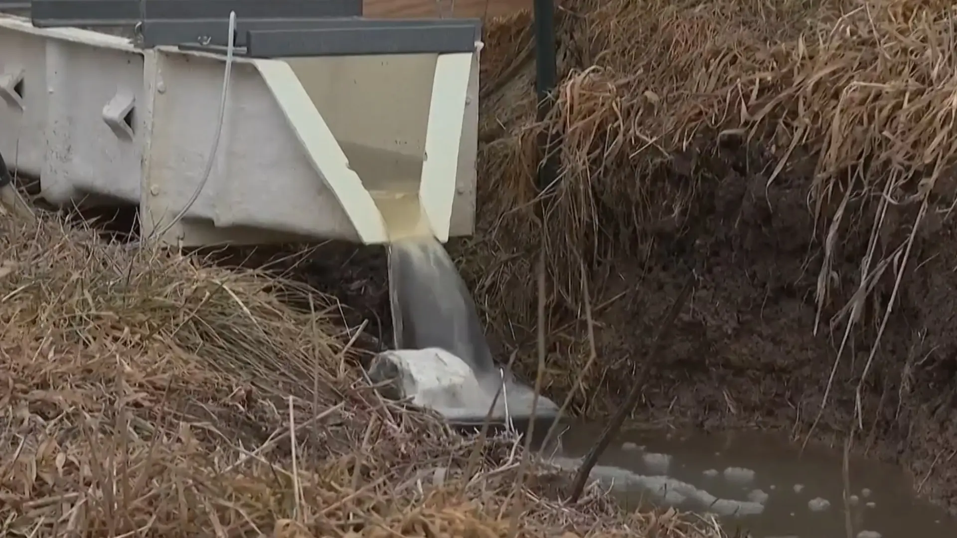 zagađenje poljoprivreda UNA TV-69d1460aeb987.webp