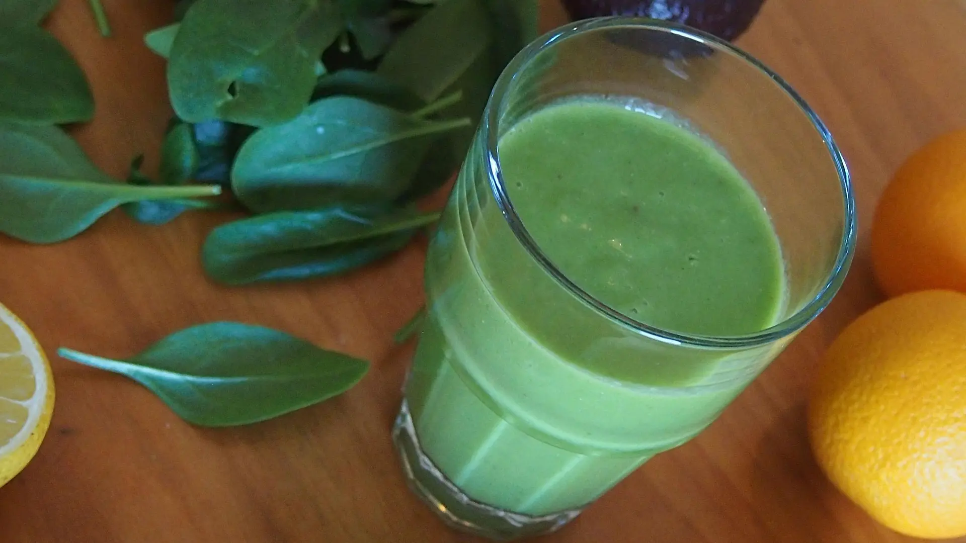 zeleni smuti napitak spanac pixabay smoothie-69de3c206d503.webp