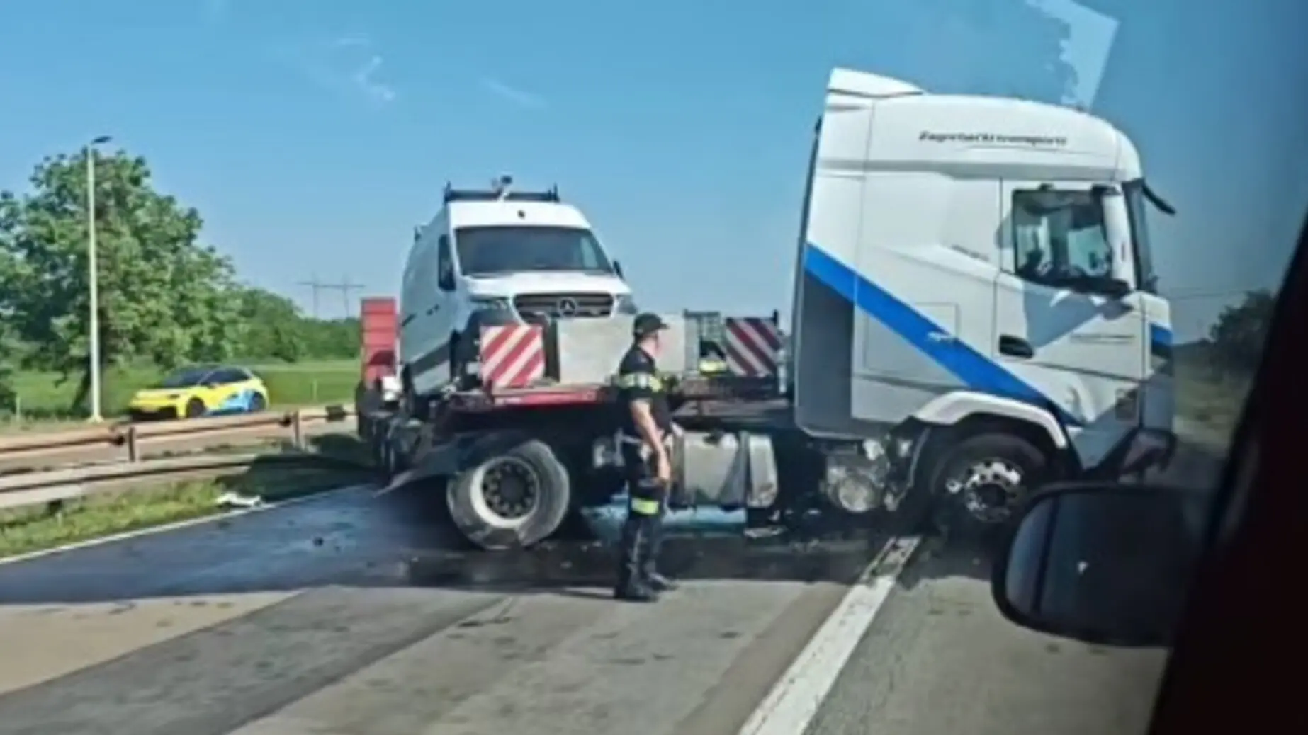 šleper probio zaštitnu ogradu printscreen instagram 192_rs (1)-6a155afc19c24.webp
