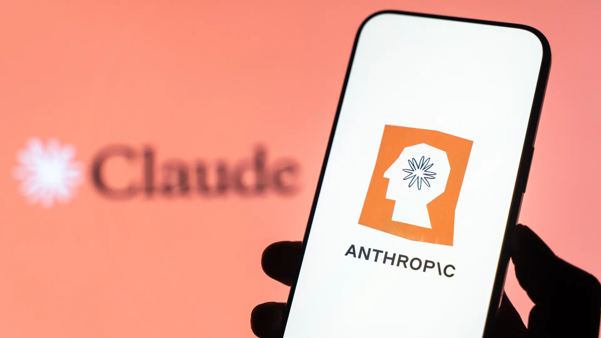 Antropik AI aplikacija Shutterstock-6a1aaa7b09bfc.webp