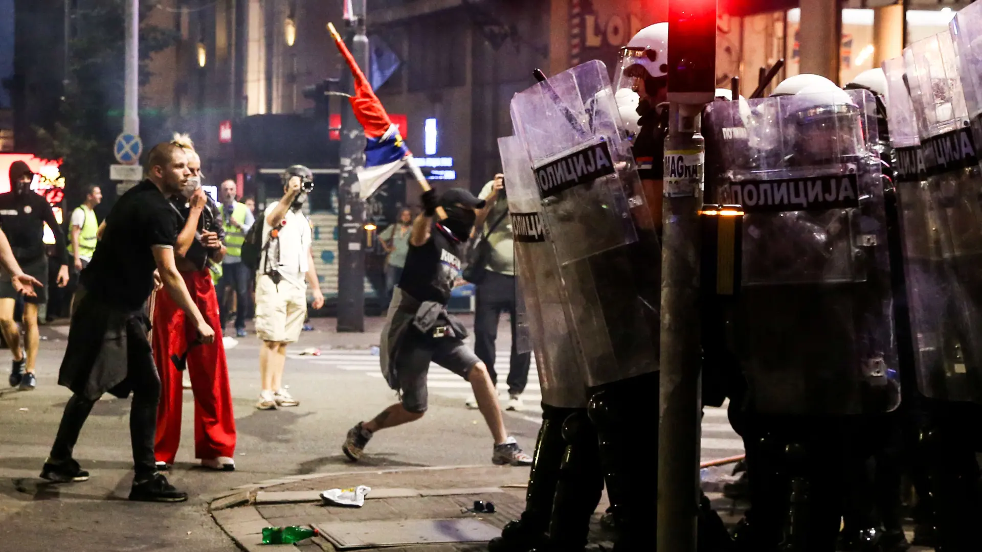 Slavija skup policija Žandarmerija protest F.S. ATAImages-6a15795edfc94.webp