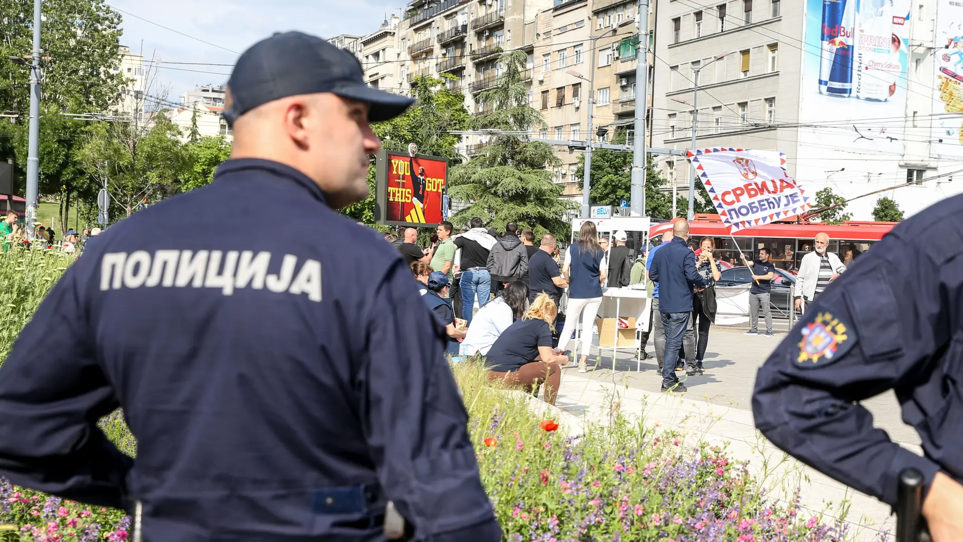 Slavija skup studenata i SNS pristalica F.S. ATAImages-6a0c8c5e9a3f8.webp