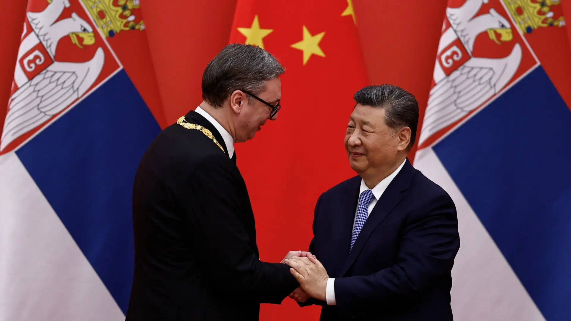 aleksandar vučić i si đinpingREUTERSTingshu WangPool-6a17381b381ef.webp