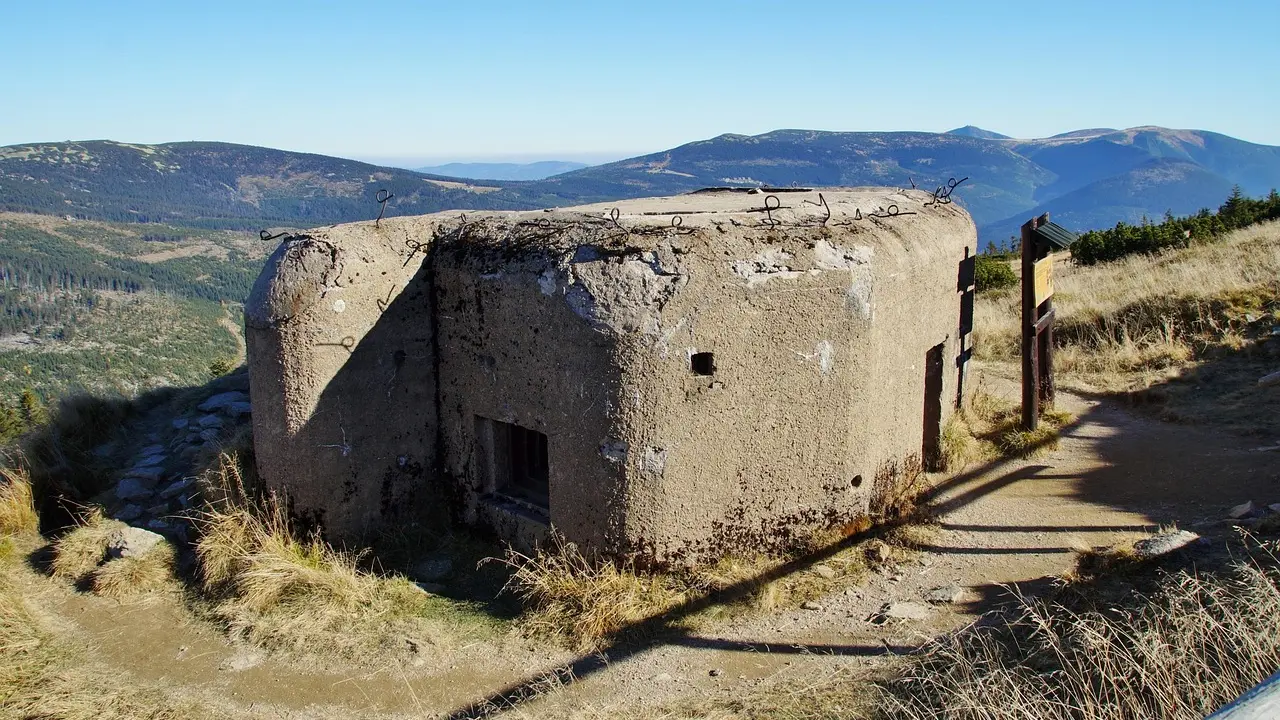 bunker, skloništa, luks bunkeri, pixabay-6a09b39e2d6f3.webp