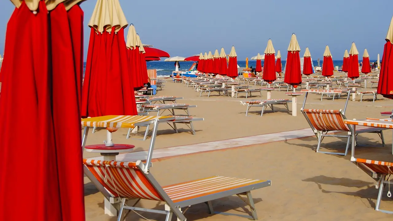 plaža, plaže, Rimini, Italija, putovanja, pixabay-6a0d7e6b68102.webp