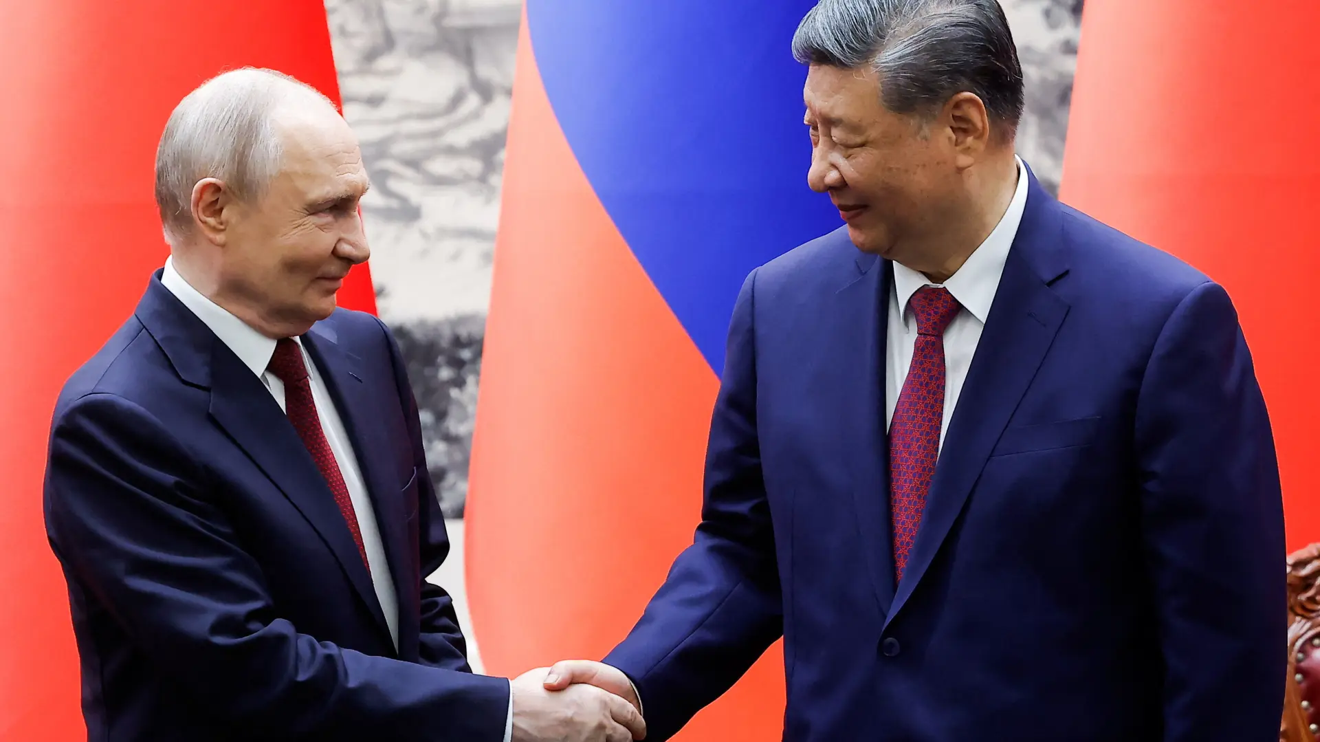 vladimir putin i si đinping REUTERSMaxim Shemetov-6a0f47b9be457.webp