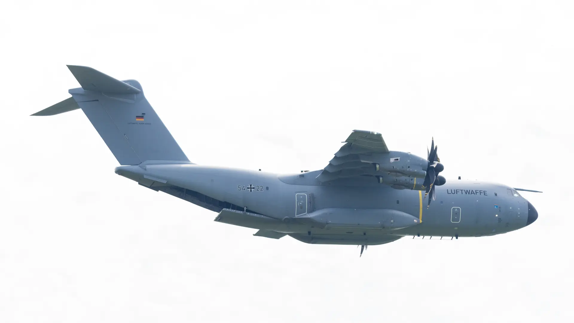 vojni avion nemačka Shutterstock-6a07392962e27.webp