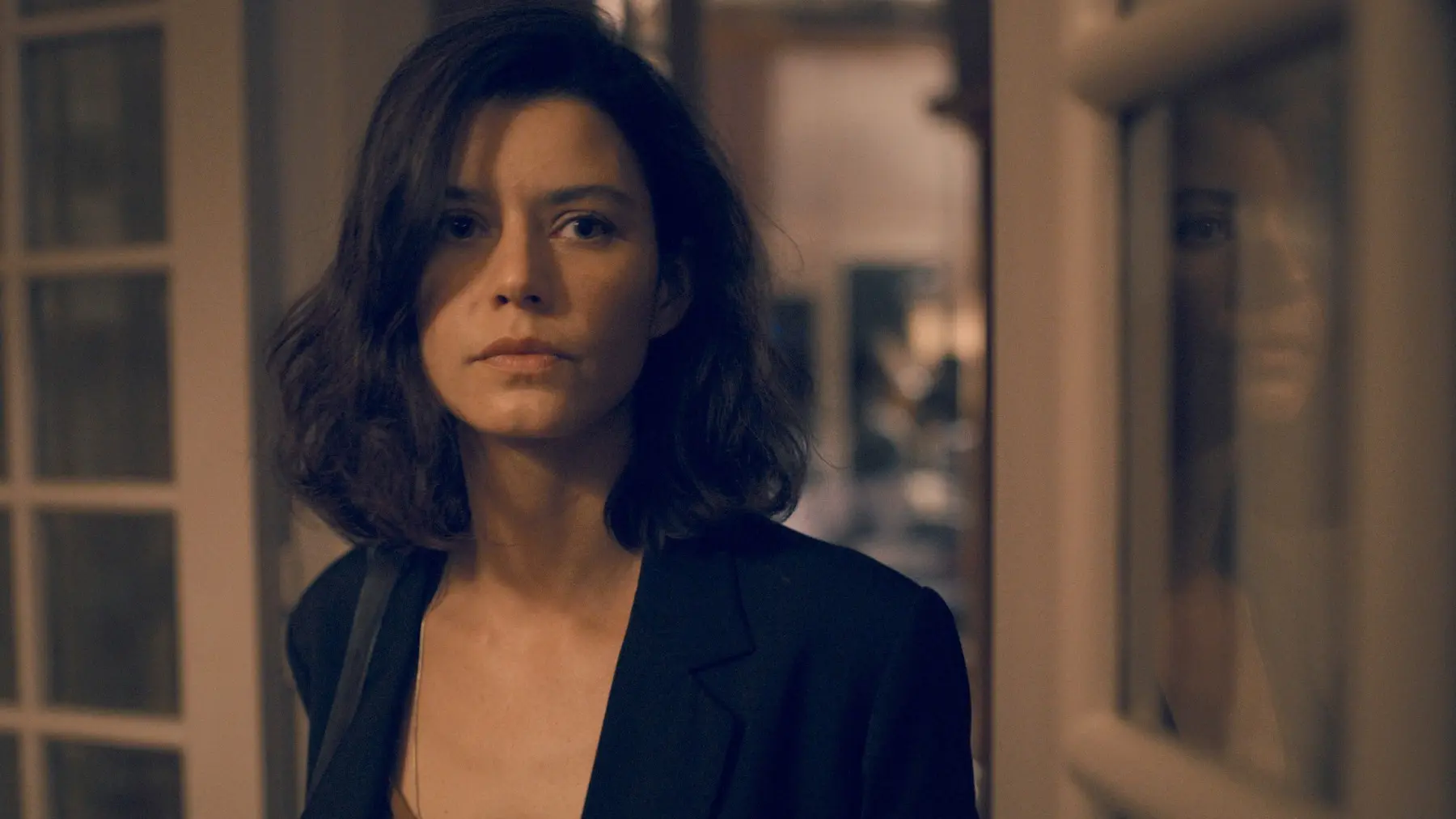Beren Sat Netflix Everett Profimedia-6a2a65e3a71b2.webp
