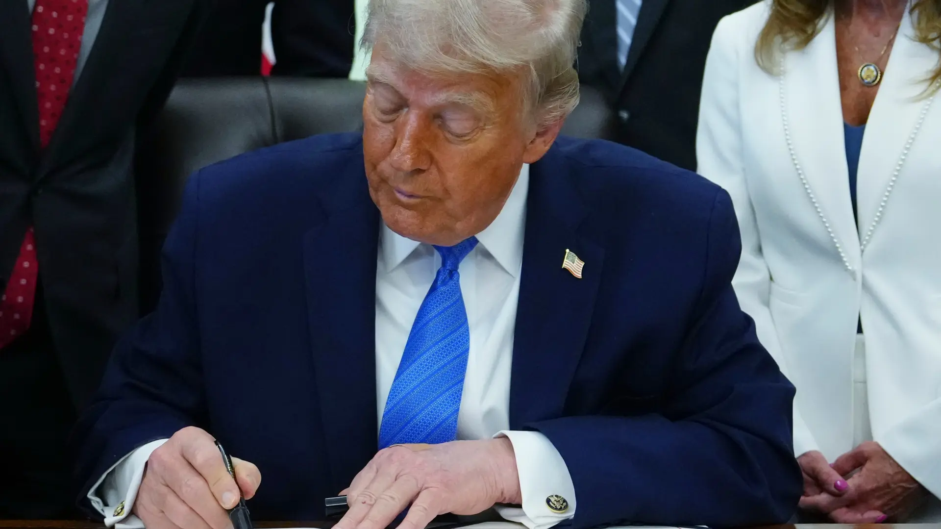 Donald Tramp Tanjug AP Photo Julia Demaree Nikhinson-6a2ab01066ac9.webp