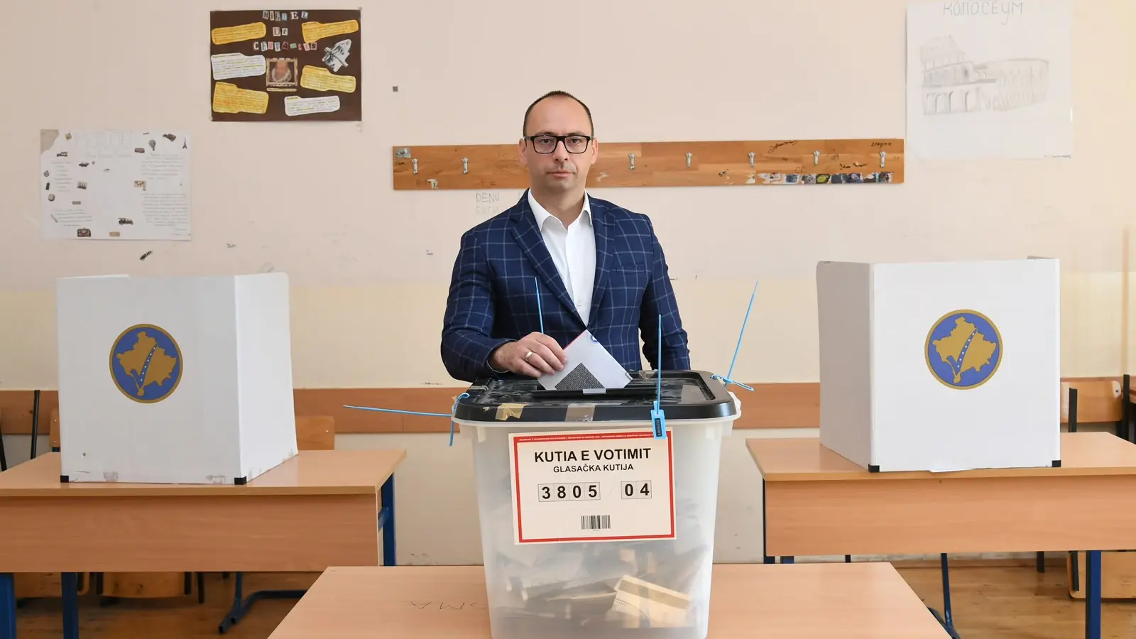 Igor Simić Srpska lista glasanje izbori Kosovo i Metohija TANJUG STR-6a2524ed8c455.webp