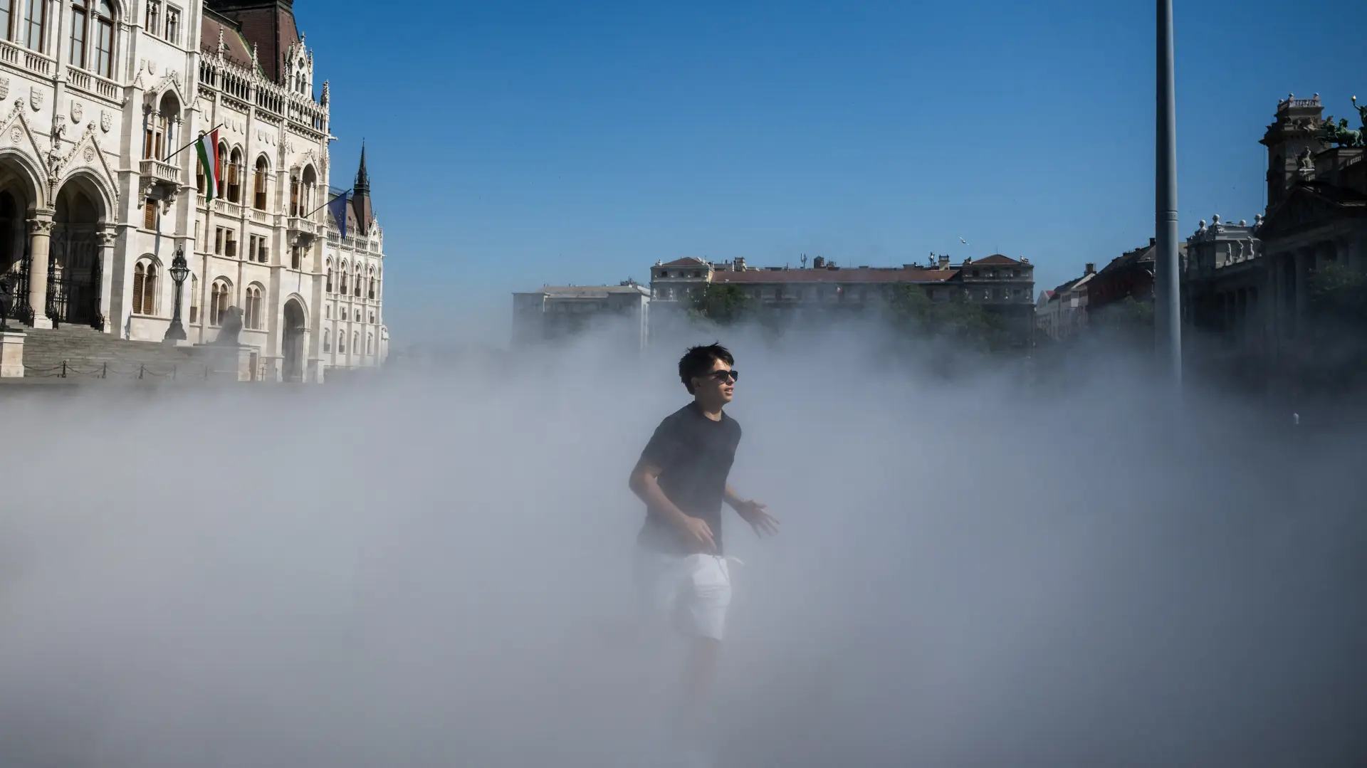 Mađarska Budimpešta vrućine leto vreme vremenska REUTERS Marton Monus (2)-6a4218e9efe83.webp