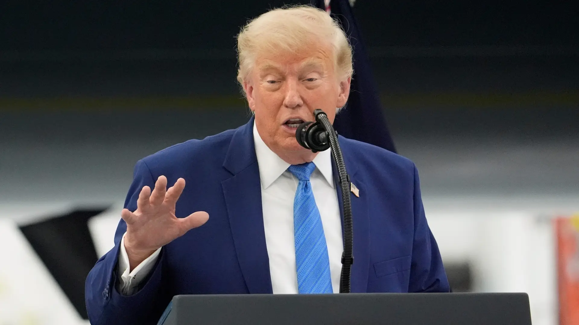 donald tramp AP PhotoManuel Balce Ceneta)-6a362c6fe0c0e.webp