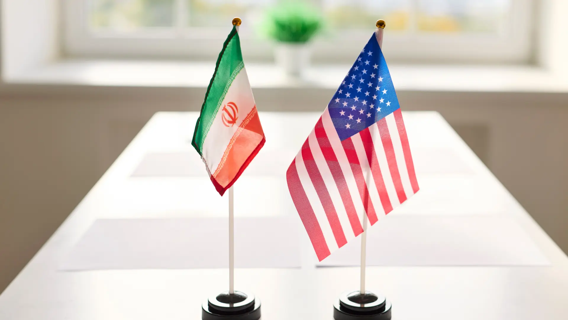 iran i sad shutterstock_2712373429-6a3d2ab0e35bf.webp