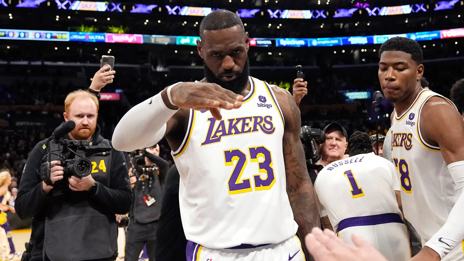 lebron džejms AP PhotoMark J. Terrill,-6a43f26180d5d.webp