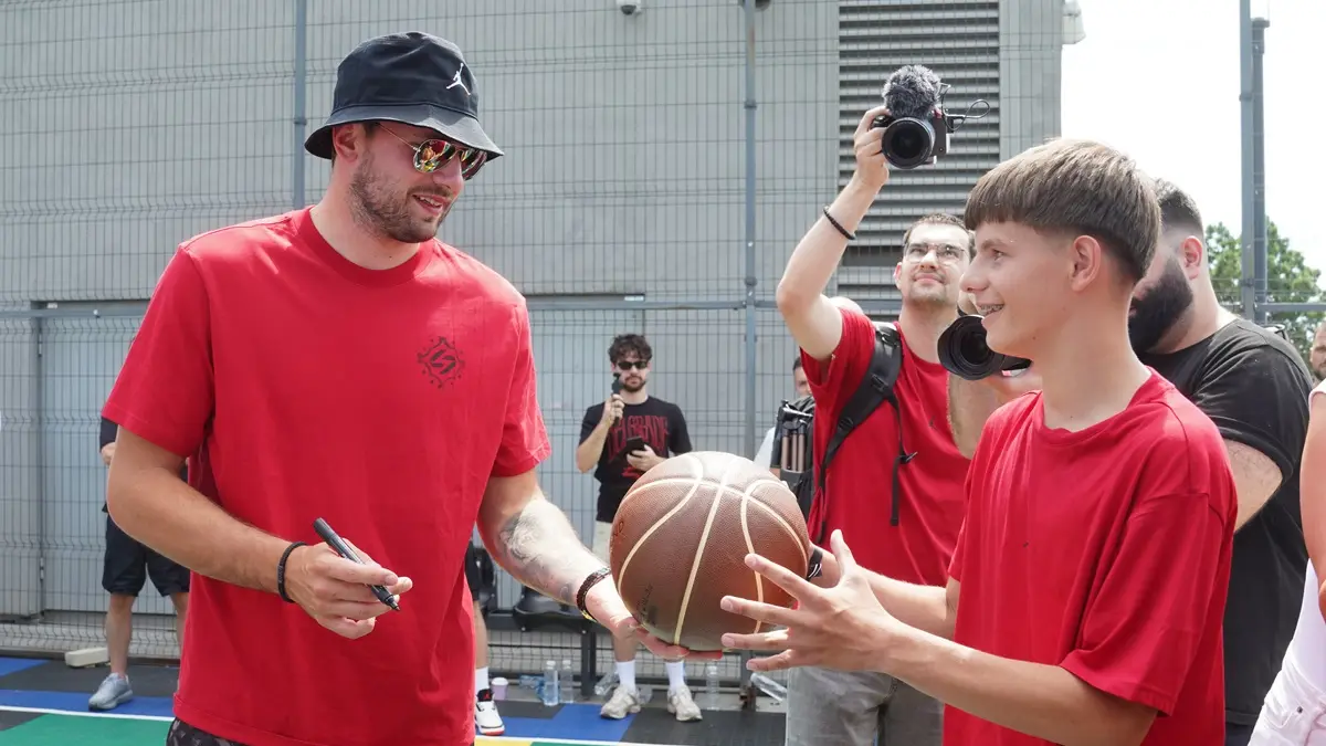 luka doncic TANJUGMILOŠ MILIVOJEVIČ-6a37e3d0b4bbd.webp