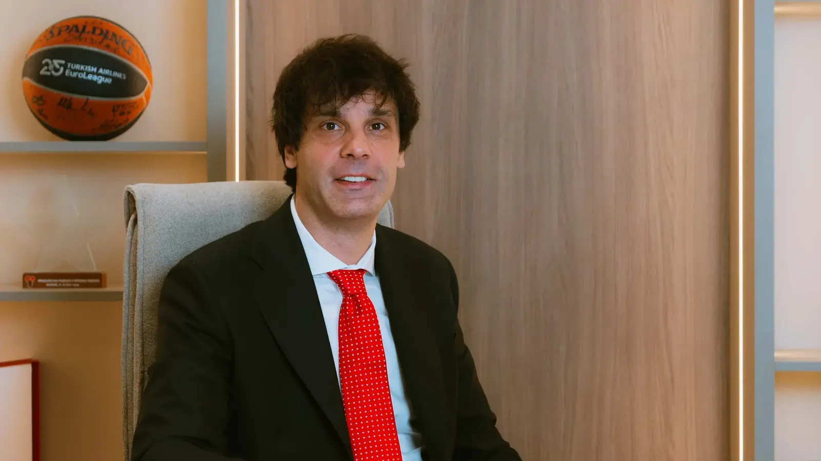 milos teodosic kk crvena zvezda (2)-6a202b287697d.webp