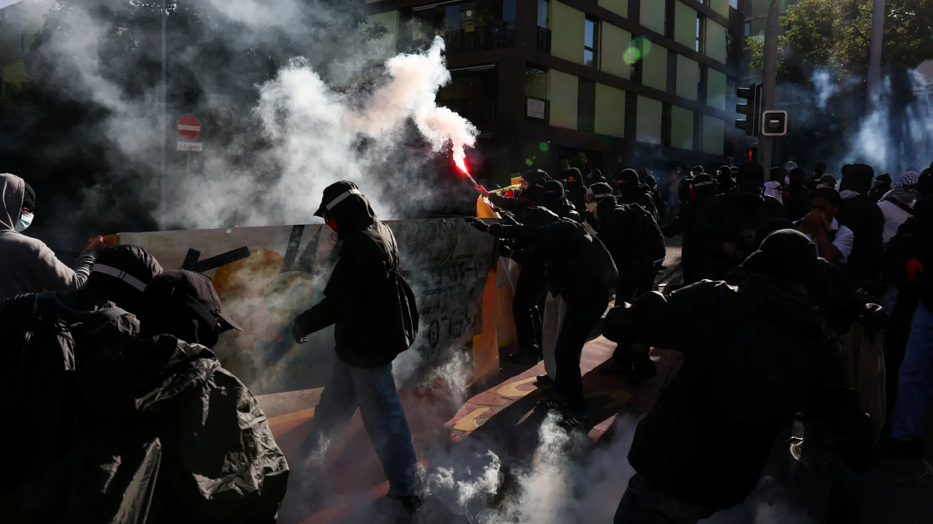 protest švajcarska samit g7 REUTERSUmit Bektas-6a2ede2ce31bb.webp
