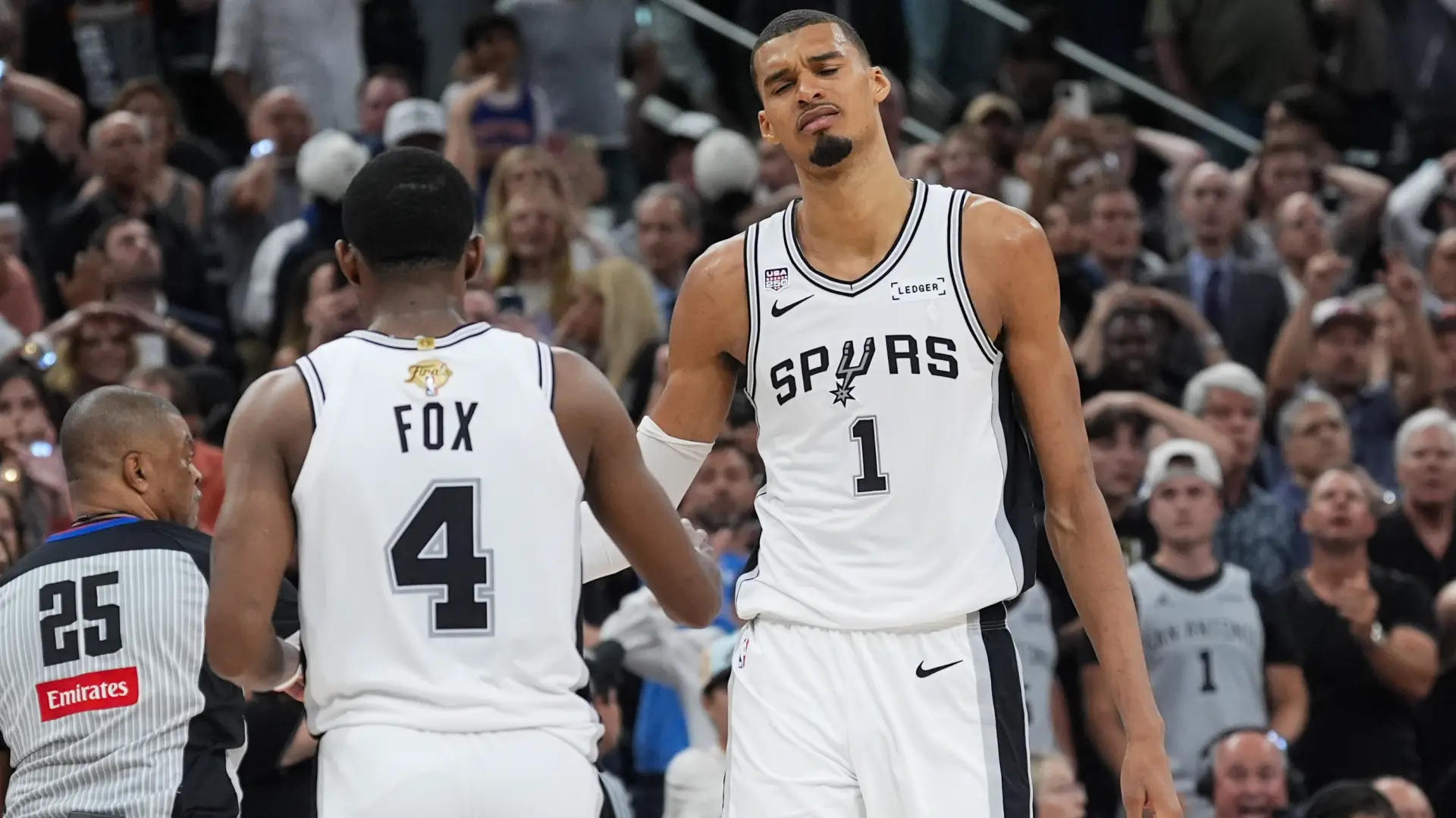 san antonio sparsi viktor vembanjamaAP PhotoEric Gay)-6a23ba3c4da05.webp