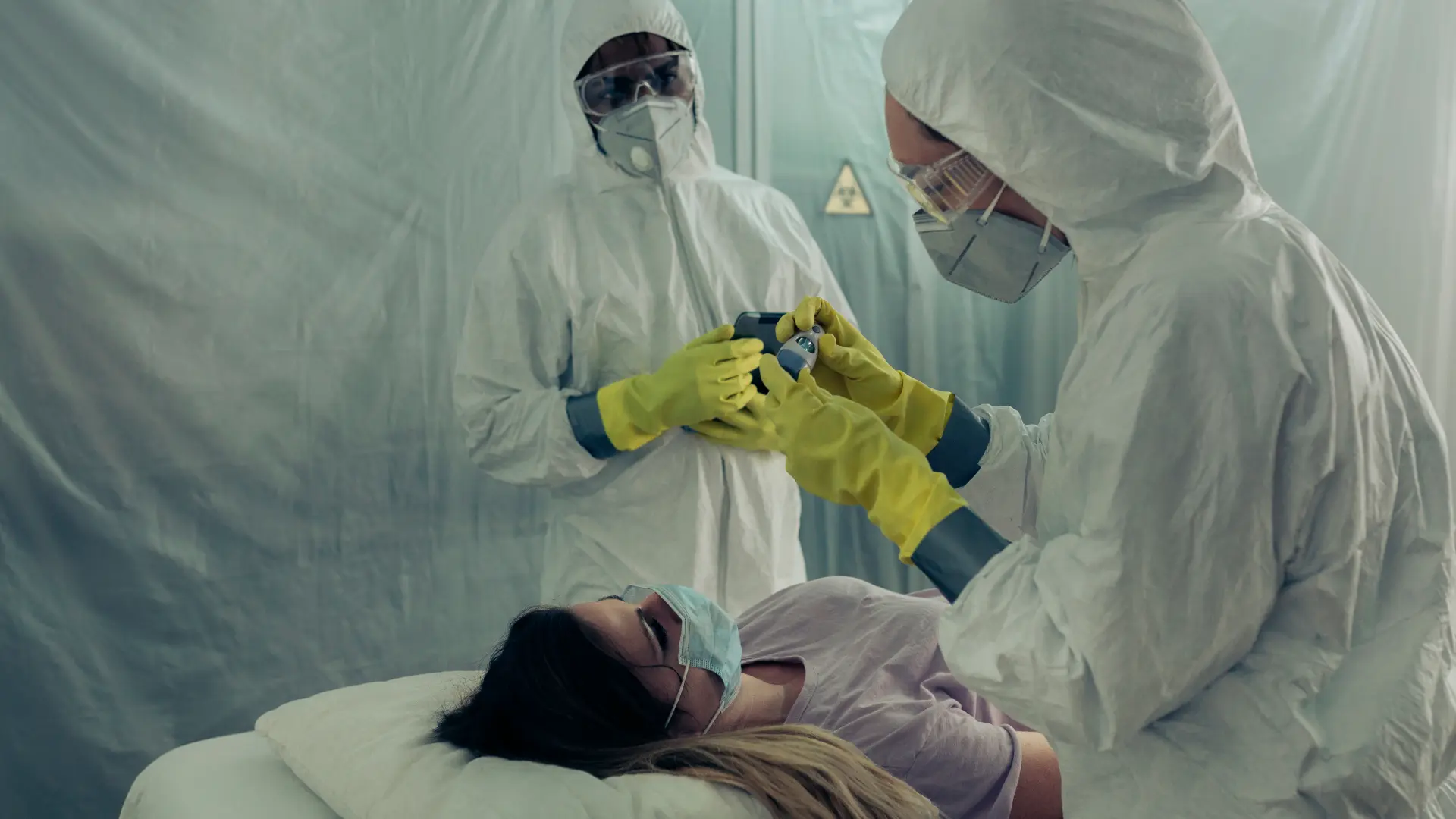 shutterstock_1556490938 ebola zaraza bolest virus-6a1d22b2d38c9.webp