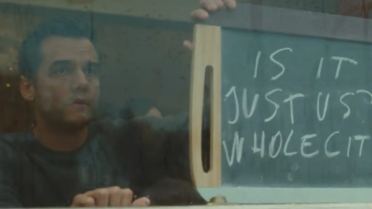 thr last house poslednja kuća Youtube printscreen, Rotten Tomatoes Trailers-6a3a47bf2d556.webp