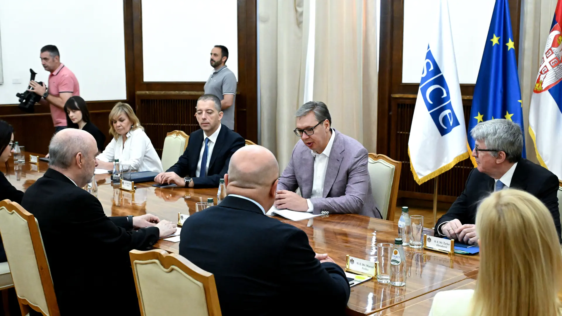 Aleksandar Vučić i generalni direktor OEBS TANJUG RADE PRELIĆ-6a549f4e9ec13.webp