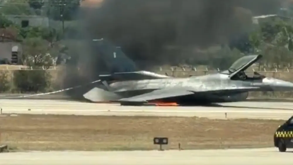 F-16 prizemljenje Zakintos Grčka x @bedbolukbasi-6a4fad4e8ed00.webp