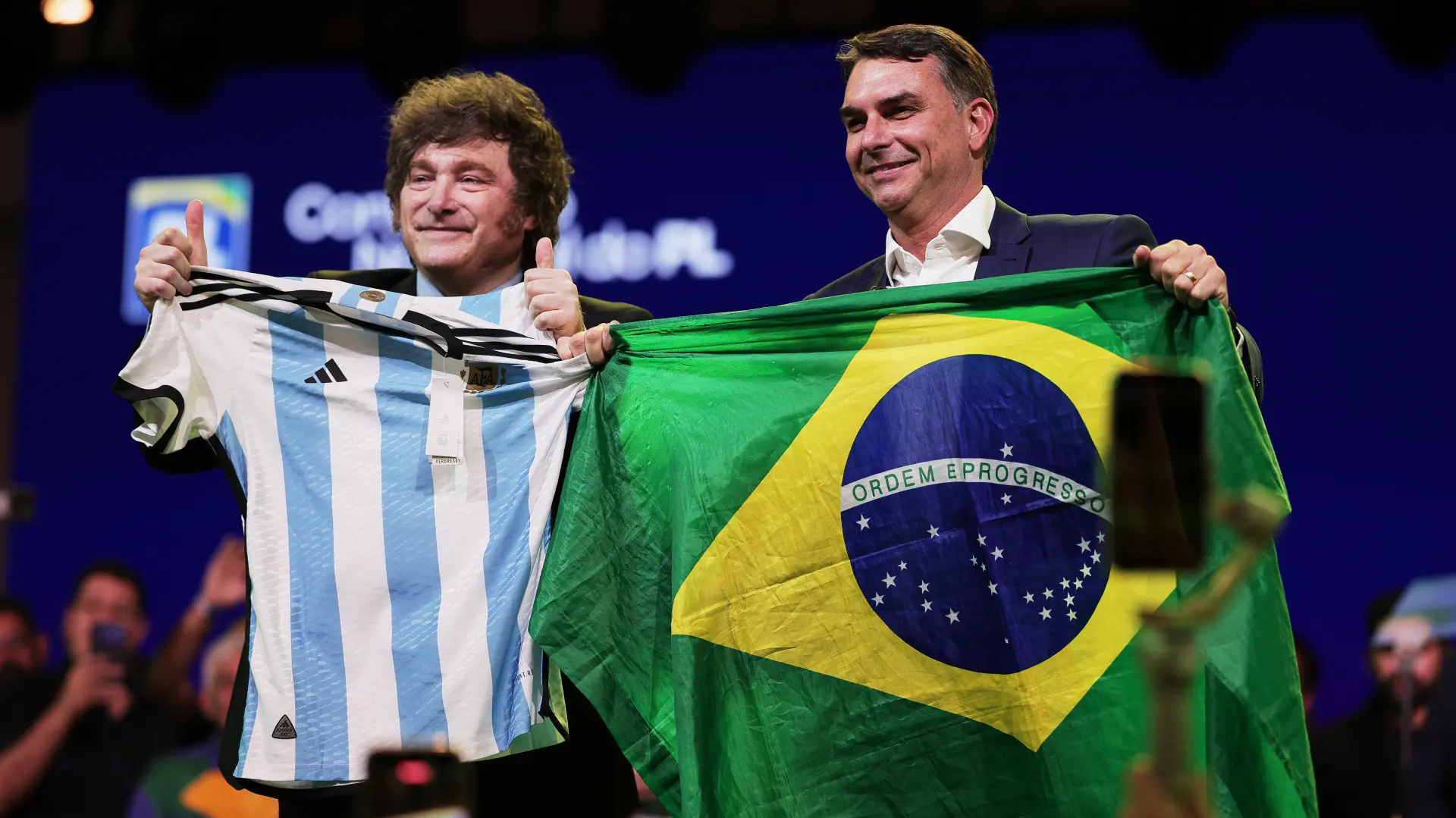 Flavio Bolsonaro i Havijer Milei Tanjug AP Photo Ettore Chiereguini-6a65b6f813dbc.webp