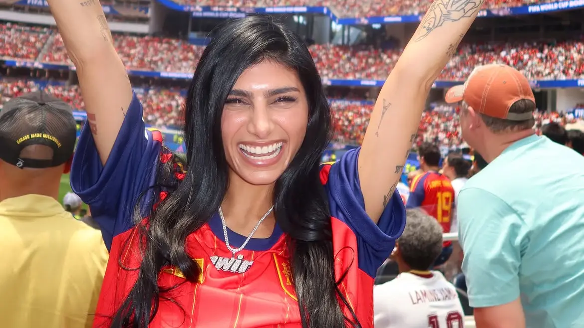 Instagram printscreen, miakhalifa mia kalifa 2-6a5f26bf38524.webp