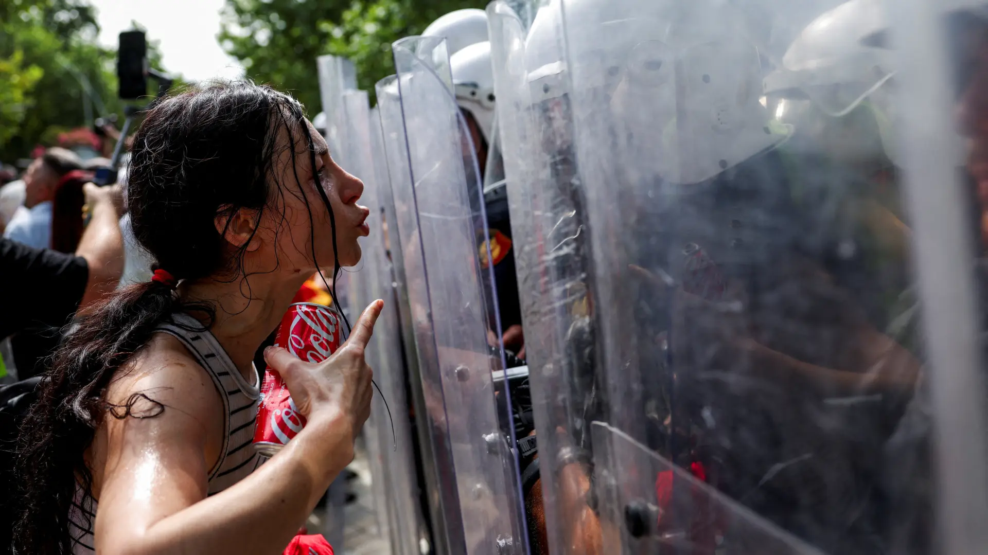 Protest Tirana Albanija Endi Rama REUTERS Florion Goga (2)-6a4a050d644be.webp