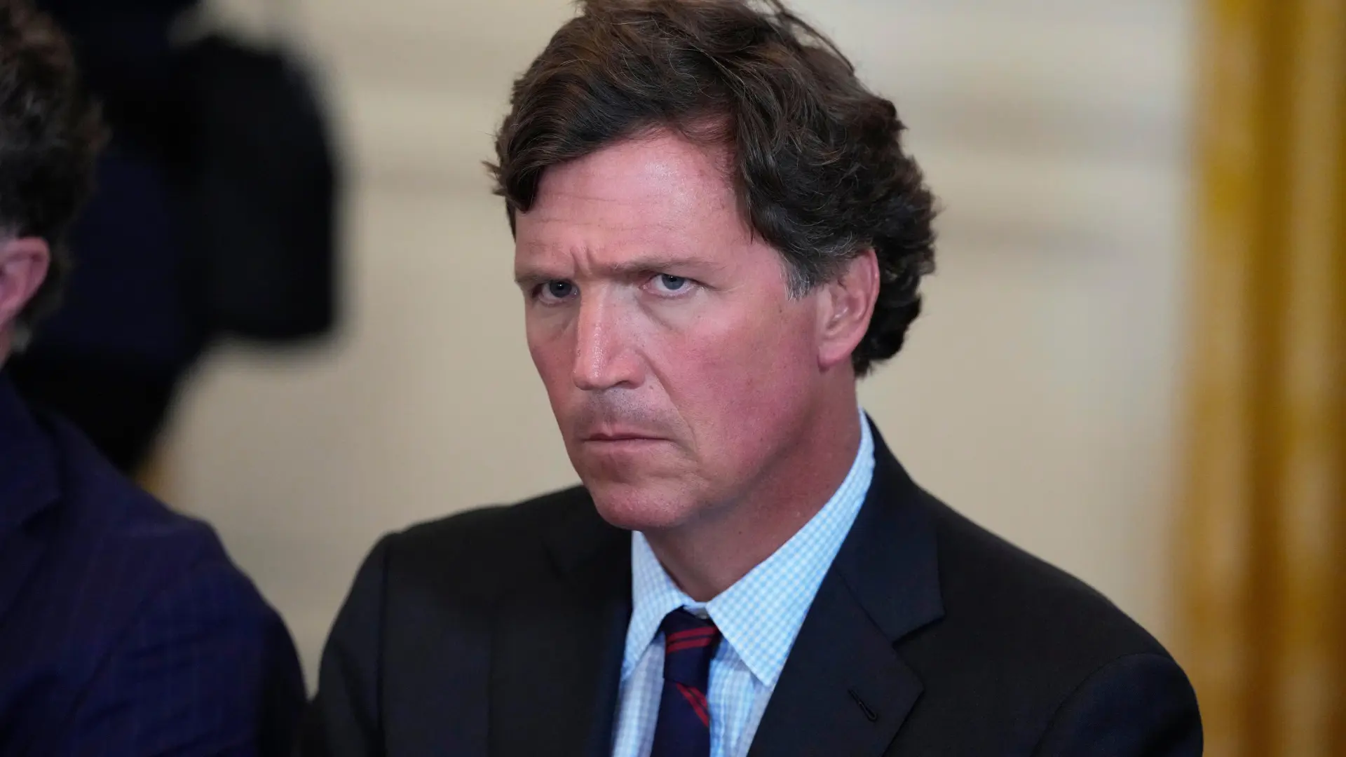 Tan2026-06-2223412222_9 taker karlson Tucker Carlson-6a4682ca46899.webp