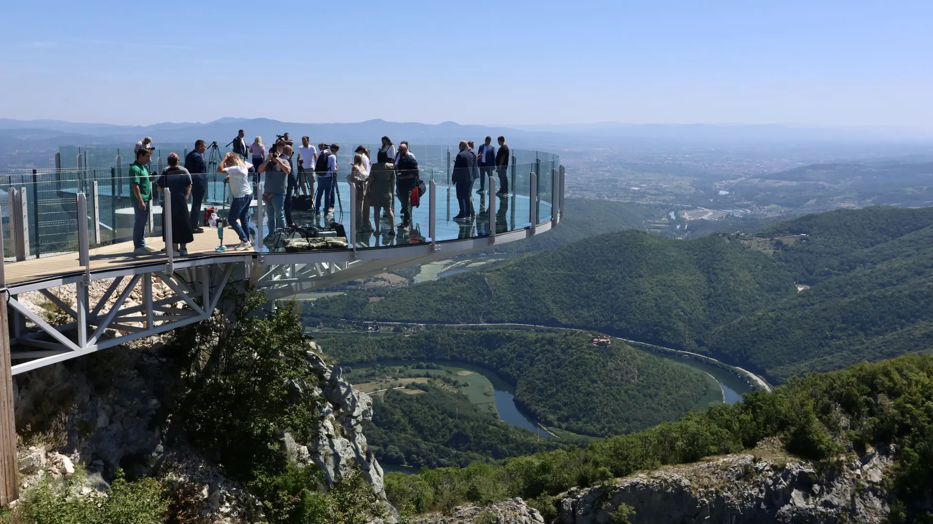 Tan2026-07-3012510789_4 stakleni vidikovac kablar dejan zivancevic-6a6b2e56c8341.webp