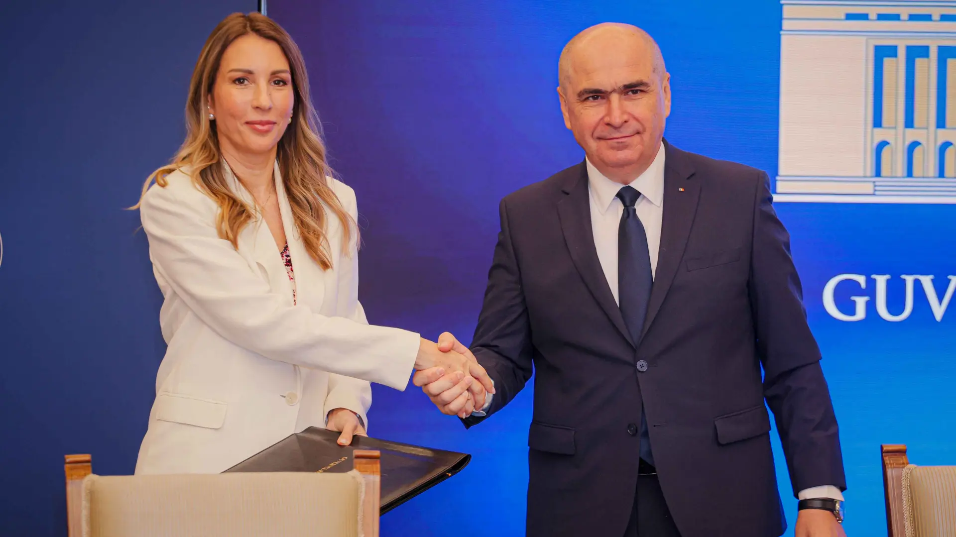 dubravka đedović handanović i ilie boložanTANJUG Ministarstvo rudarstva i energetike Petar Remečki-6a58cef99872b.webp