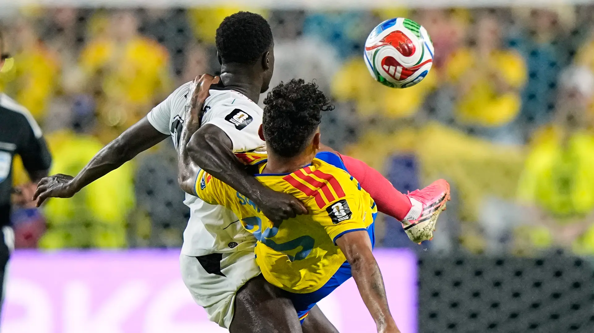 kolumbija gana mundijal AP PhotoCharlie Riedel-6a48b45a962e0.webp