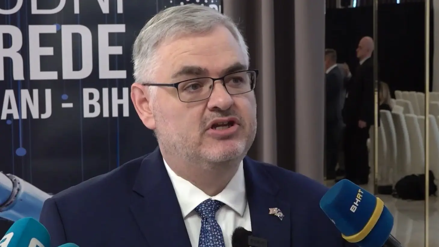 luis krišok yt fena -6a44b3a806eec.webp