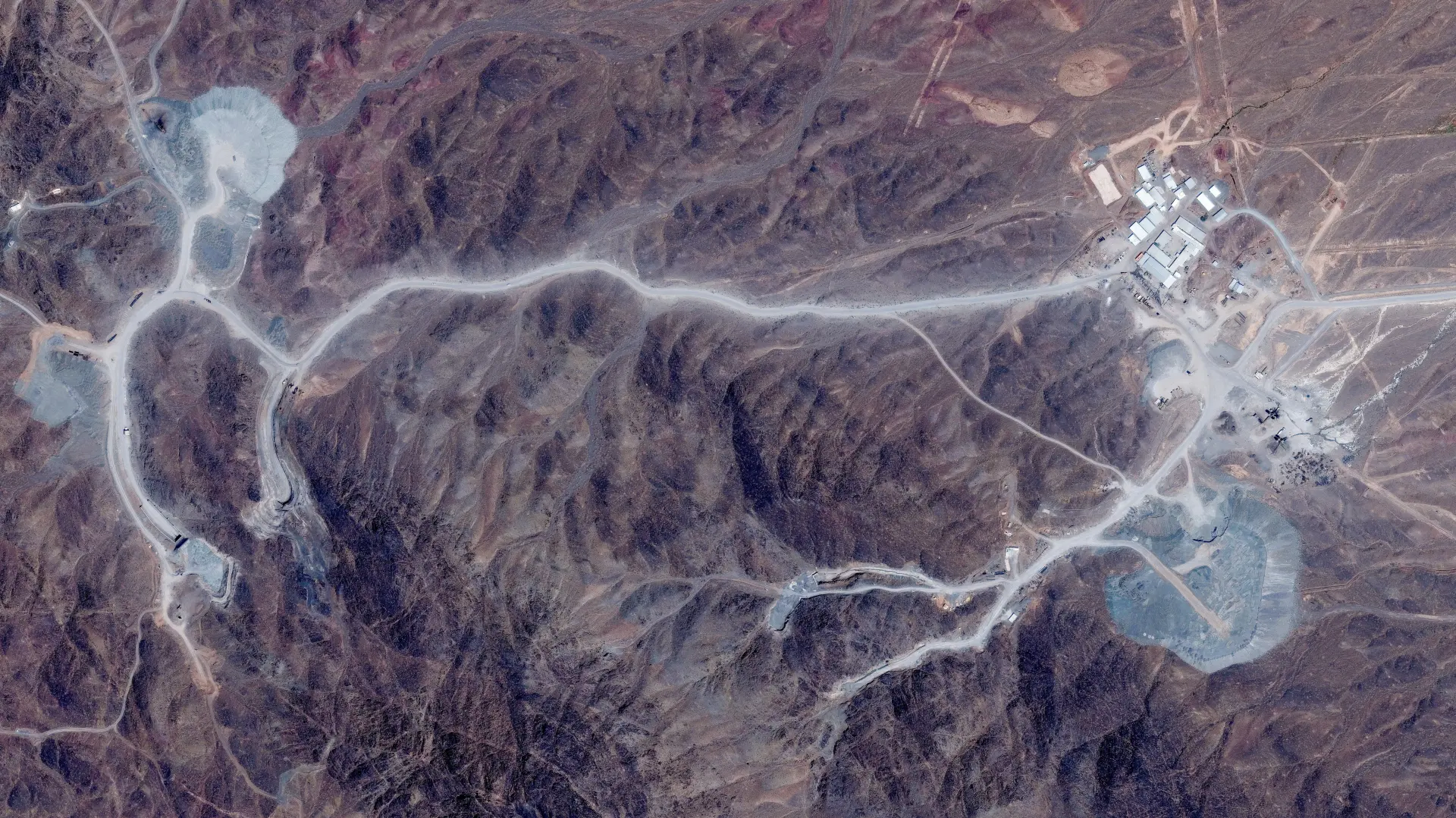 planina Pijuk Iran Vantor Handout via REUTERS-6a5fc47f487e1.webp